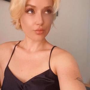 Meet your Posher, Paige